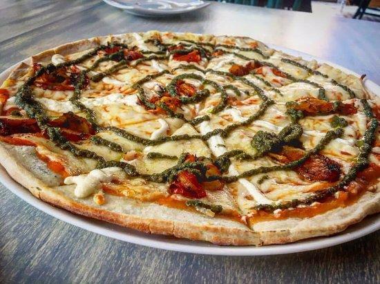 Nola Pizza y Pasta